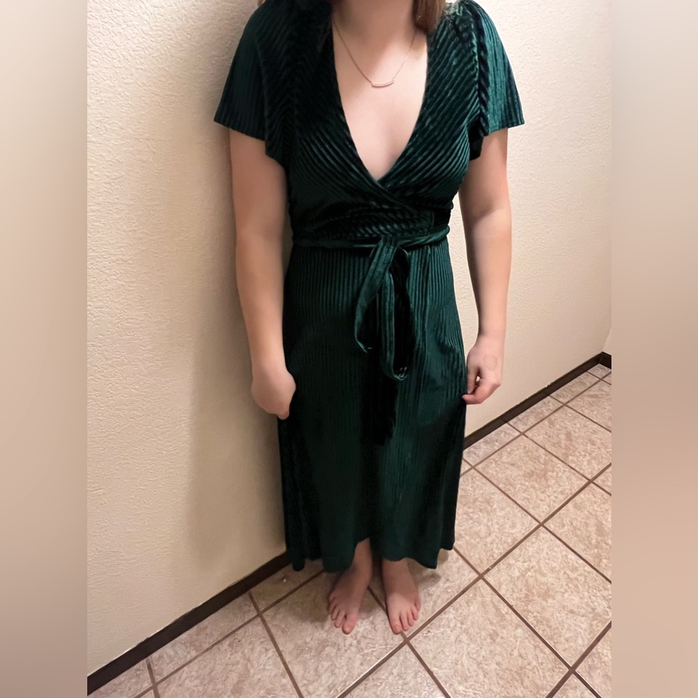 Baltic Born Green Velvet Dress Size M NWT